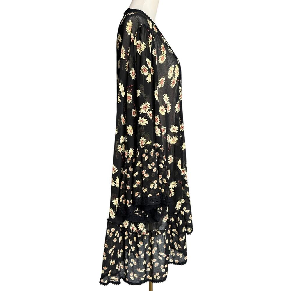 Torrid Black Daisy Floral Chiffon Kimono Duster Bell Sleeve Boho Cardigan Size 6 - Picture 5 of 11